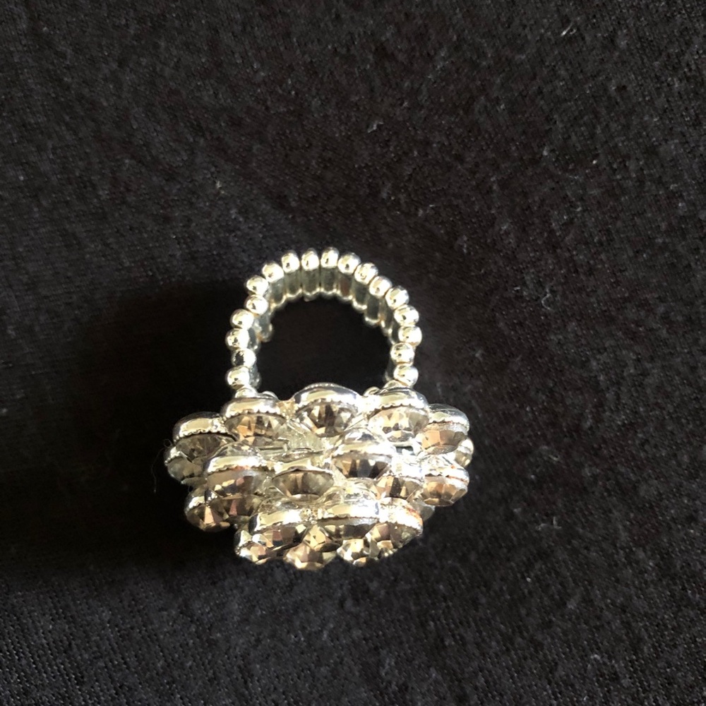 Beautiful and elegant Ring